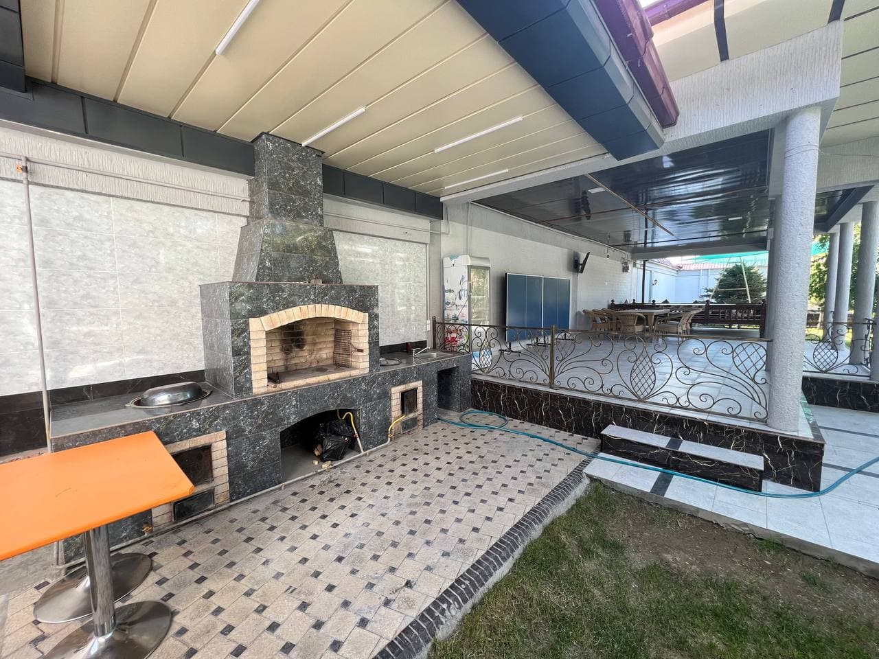 Современная Дача, Чарвак 13