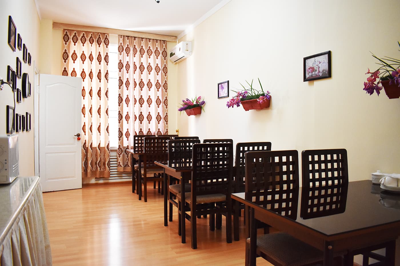 Art Hotel_sub