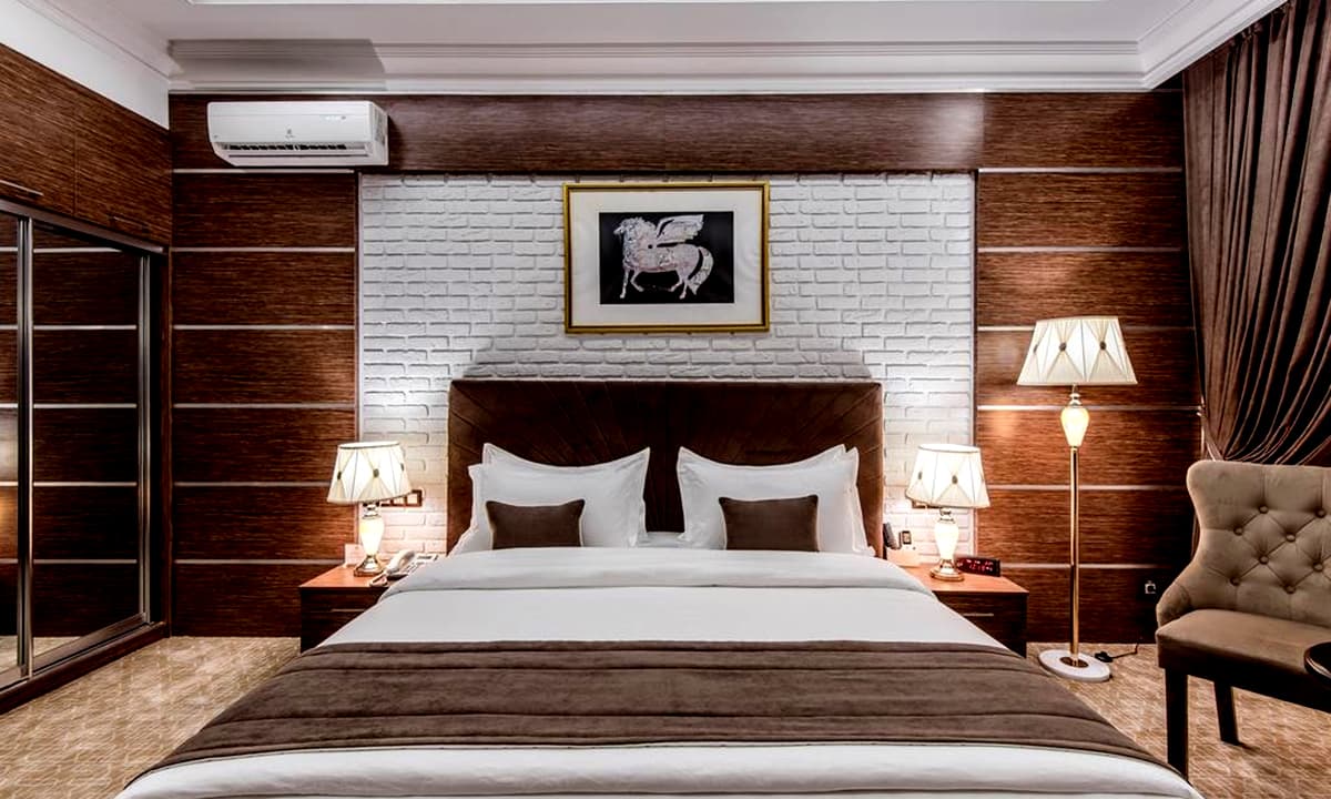 The Royal Mezbon Hotel & Spa 21