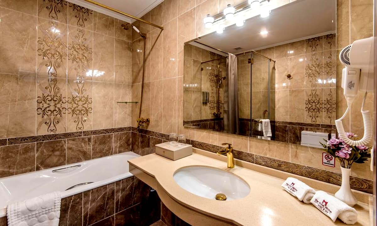 The Royal Mezbon Hotel & Spa 27