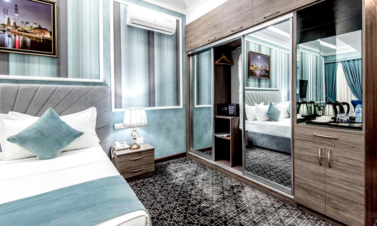The Royal Mezbon Hotel & Spa 35