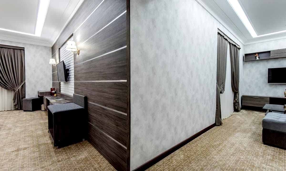 The Royal Mezbon Hotel & Spa 36