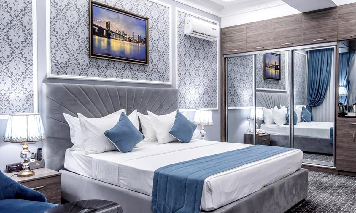 The Royal Mezbon Hotel & Spa 39