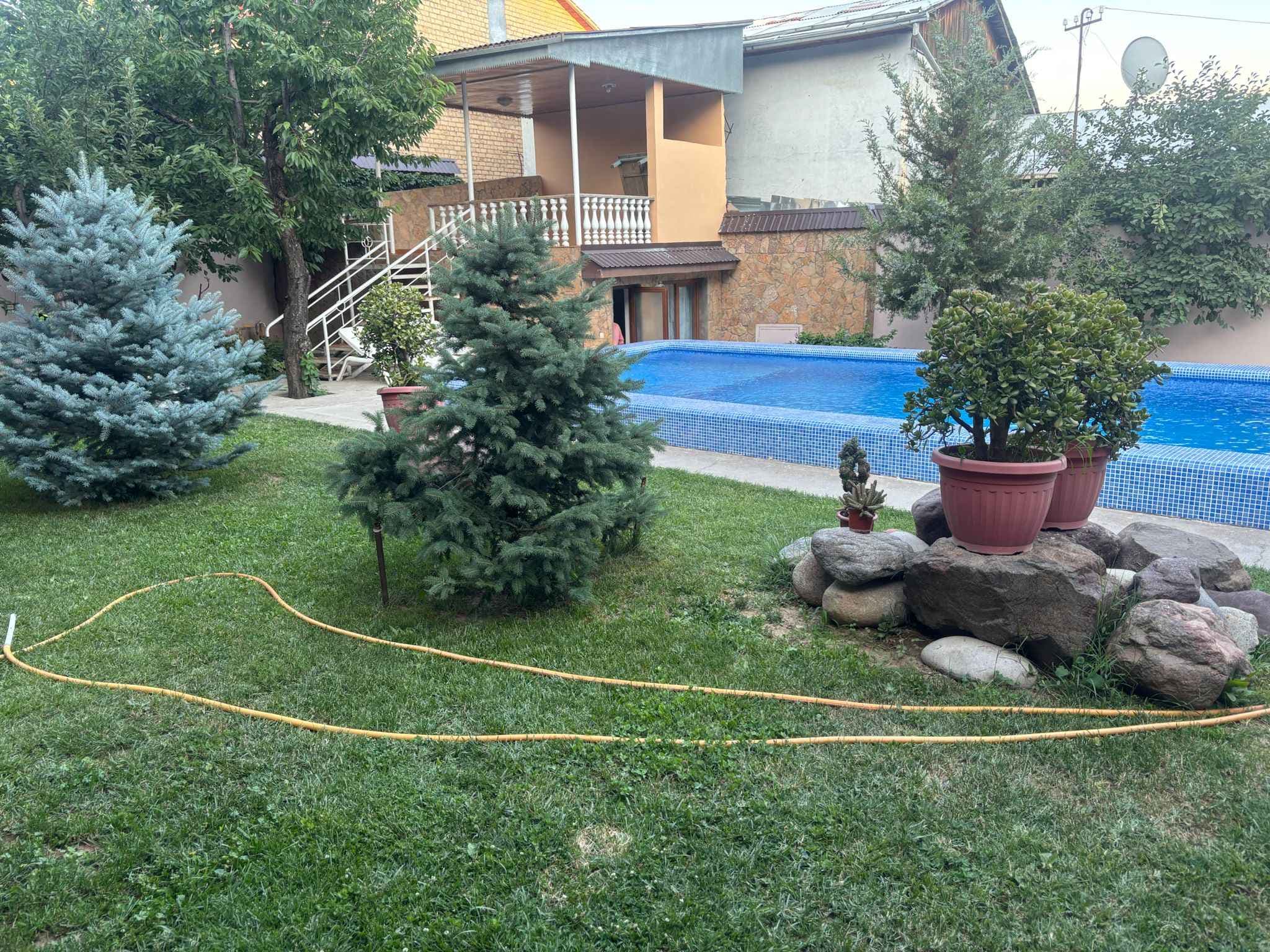 Family Summer house, Charvak_sub