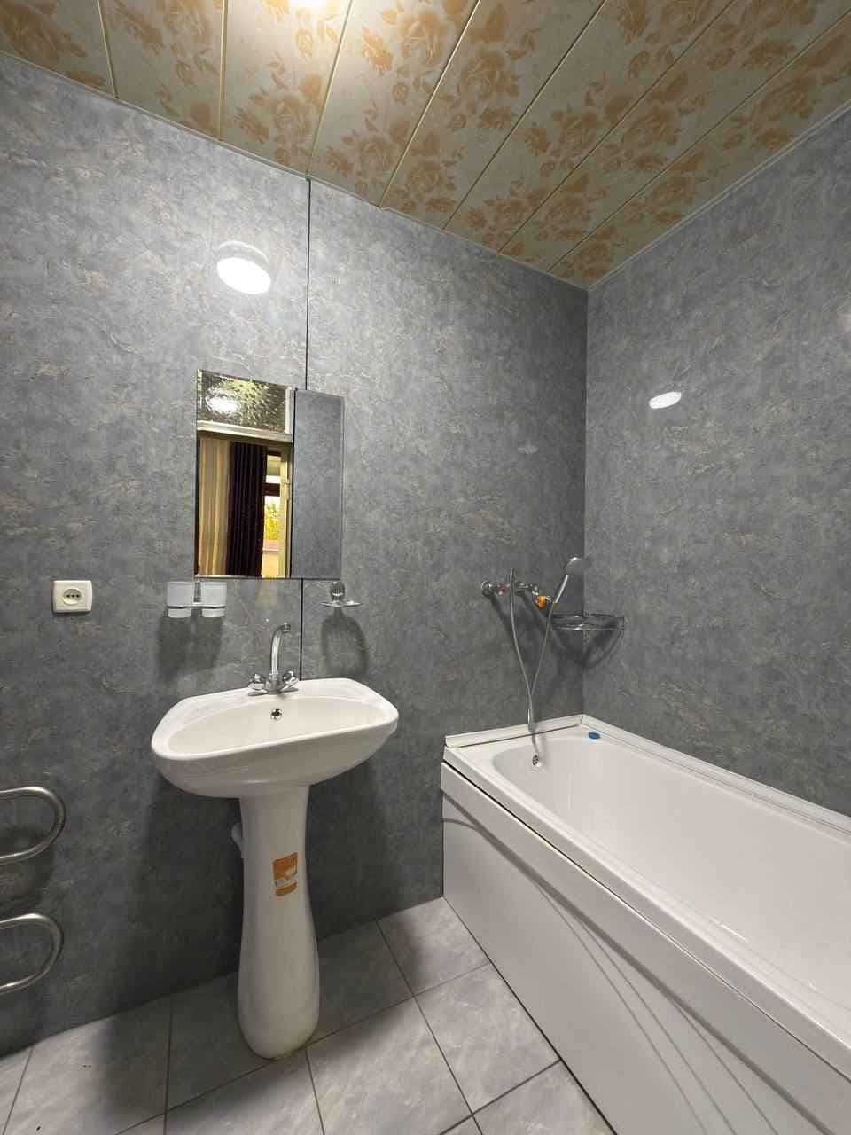 Oilaviy Dala Hovli, Qoranko'l 9